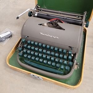 Travel Remington typewriter